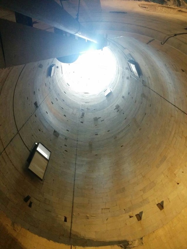 Ovako zapravo izgleda unutrašnjost Kosog tornja u Pisi.