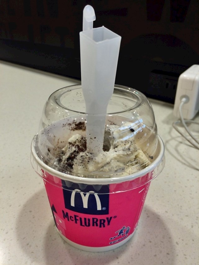 Čudna McFlurry žlica