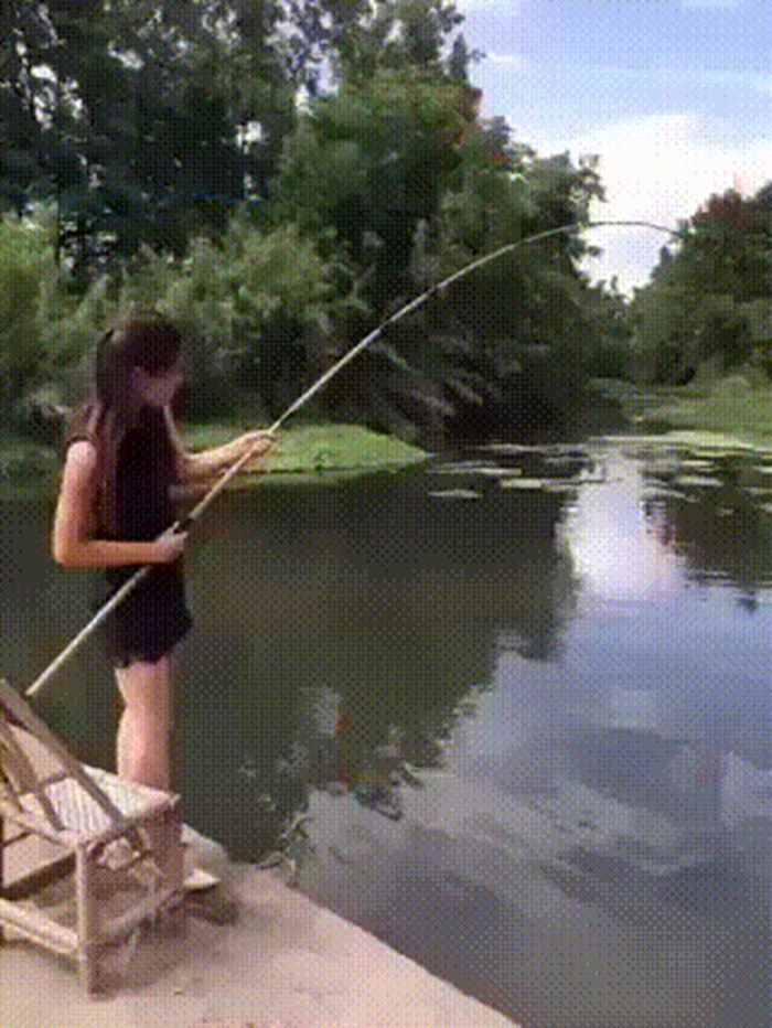 Nezgode joj se nizale jedna za drugom: Nakon ovoga vjerojatno nikad više neće ići u ribolov