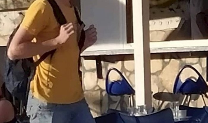 Učenik je odlučio biti glavna atrakcija na putu do škole, pogledajte što su ljudi slikali kad je prolazio kraj njih
