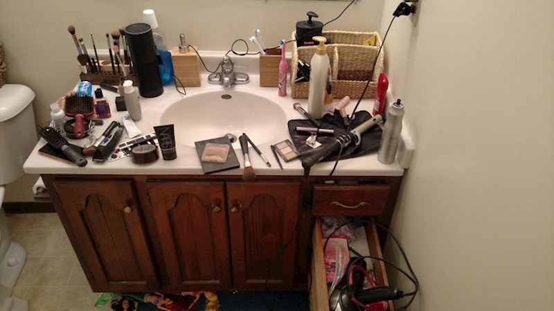 "Mene napada kad ne vratim dasku na WC-u, a pogledajte što ona radi."