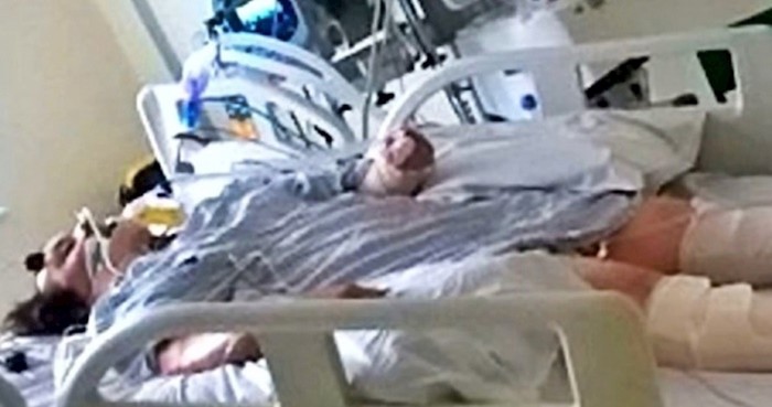 Doktori su htjeli djevojku isključiti s aparata, a onda je majka primijetila nešto ispod pokrivača