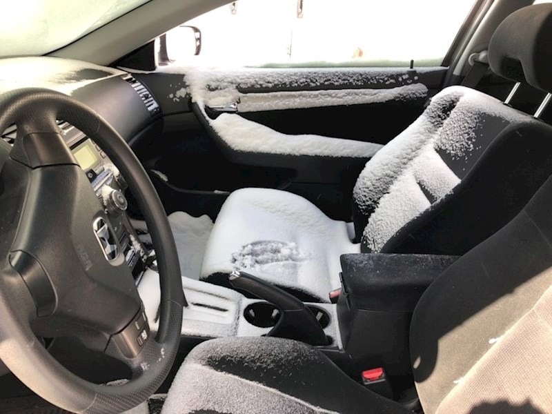 Slučajno su ostavili prozor otvoren...