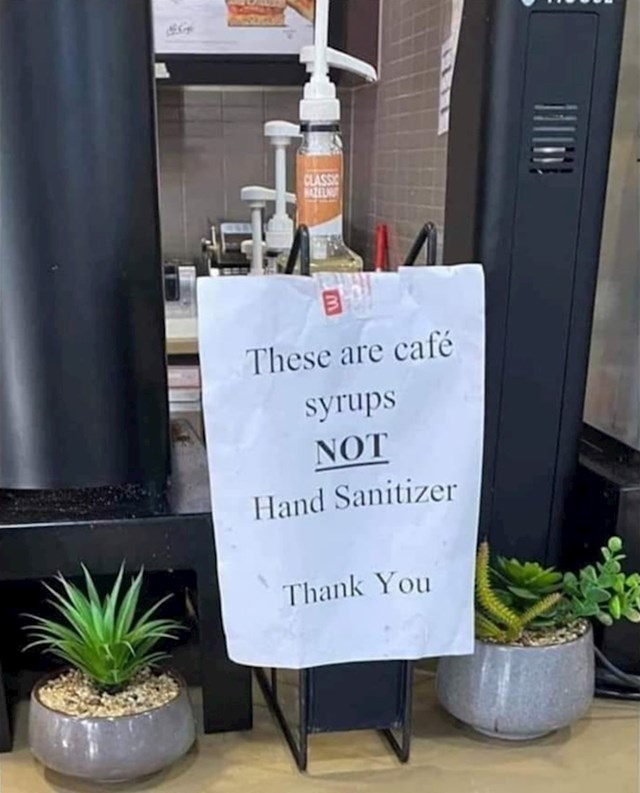 Zaposlenici restorana su morali ostaviti obavijest: