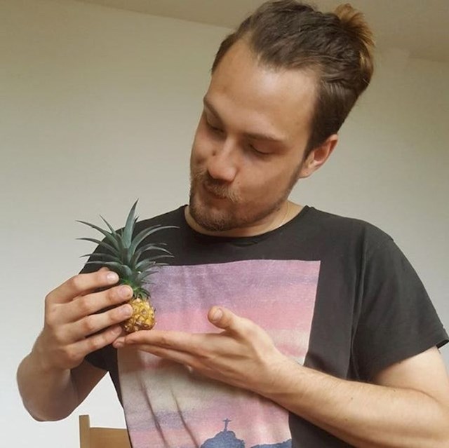 "Pokušao sam uzgojiti vlastiti ananas, no nisam bio pretjerano uspješan."