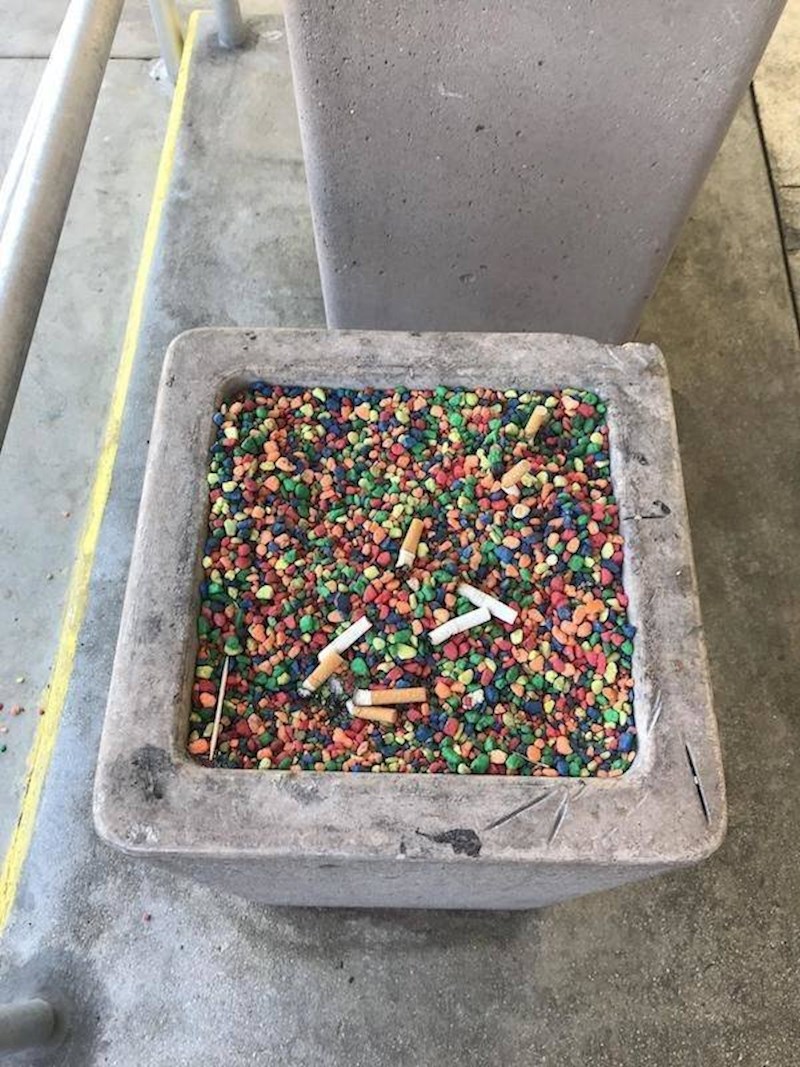 Kamenčići ili bombončići?