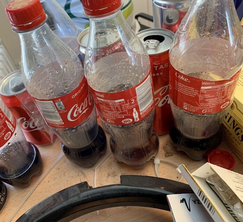 "Jedan lik iz ureda NIKAD ne popije svoju Colu do kraja."