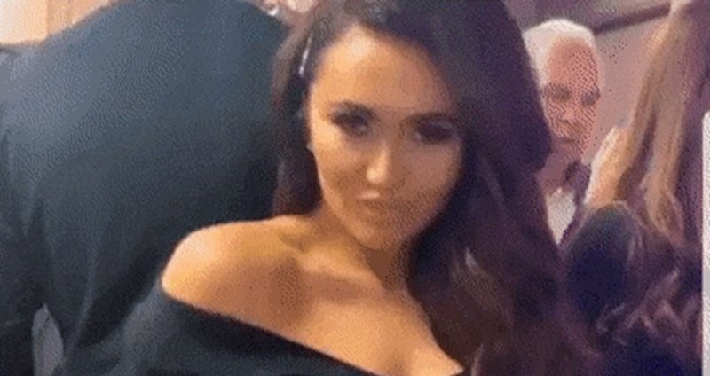 Lik je snimao svoju zgodnu partnericu kako pozira, a onda ga je jednim potezom nasmijala