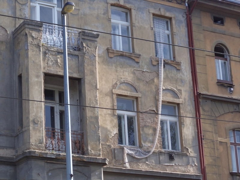 "Jedna zavjesa je dovoljna."