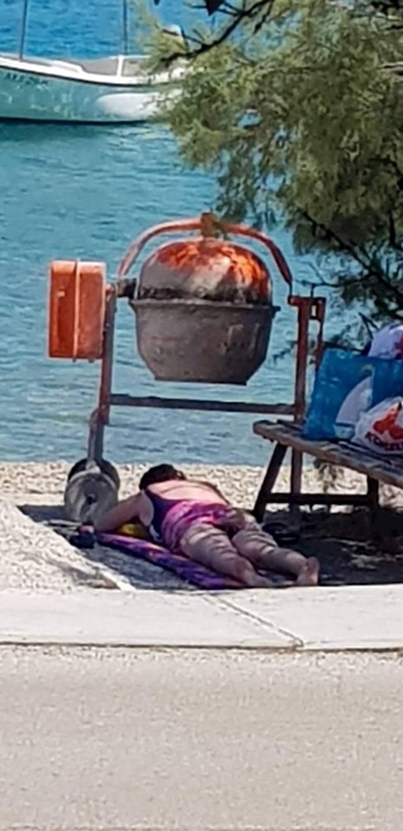 Pogledajte što je nasmijalo prolaznike: