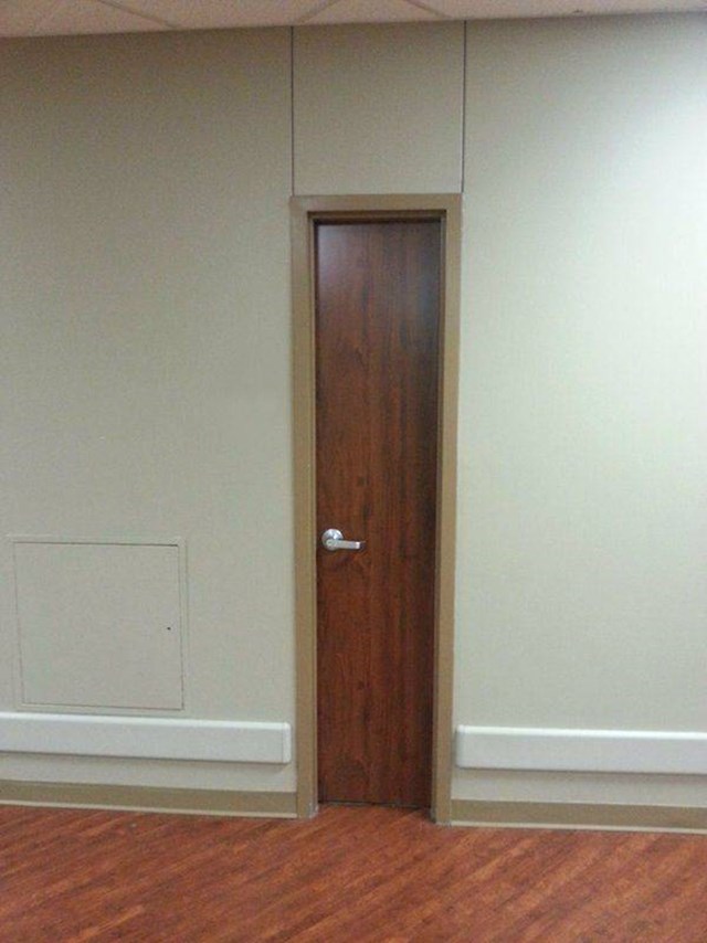 Tko može ući kroz ova vrata?