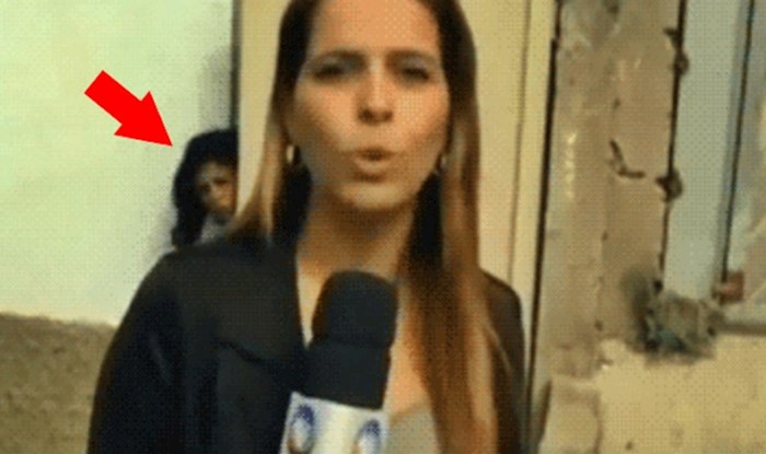 Živčana žena se osvetila TV ekipi koja je snimala reportažu ispred njene kuće