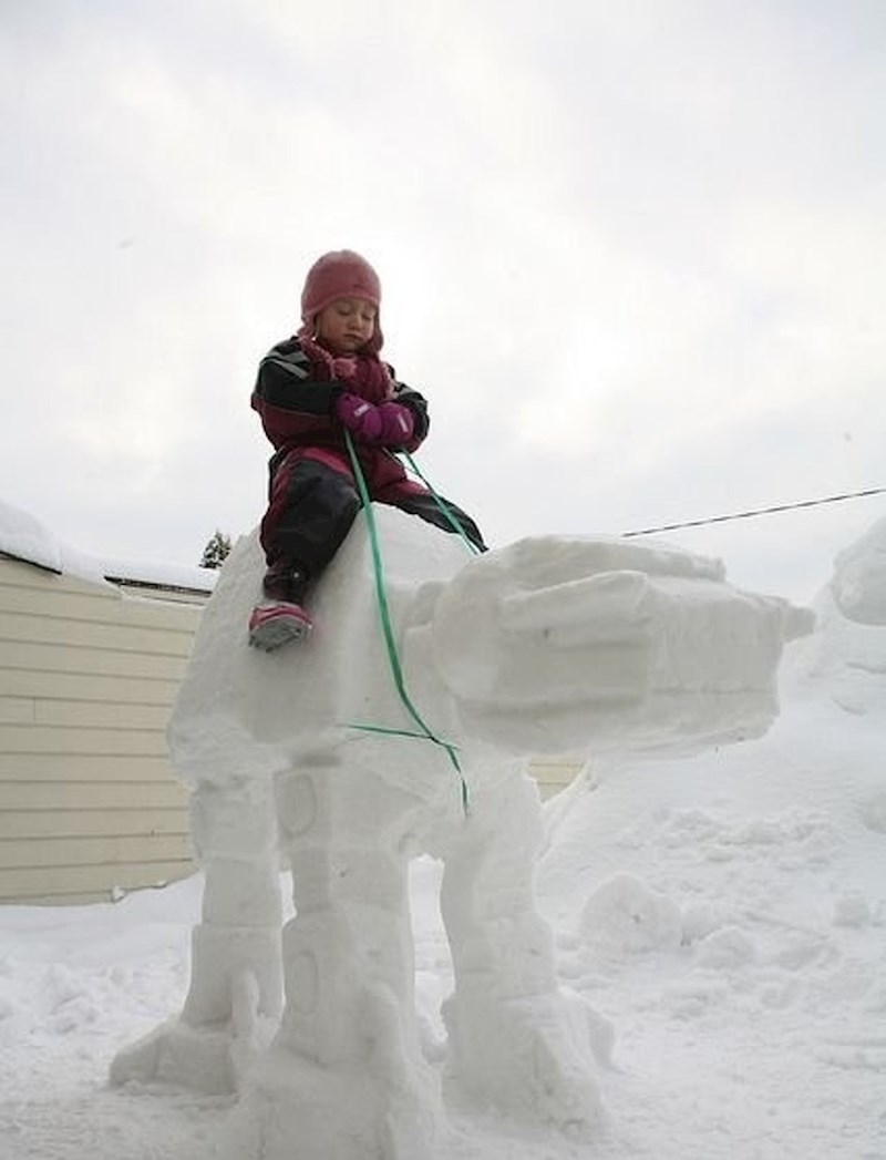 Htjela je snjegovića na kojem može jahati.