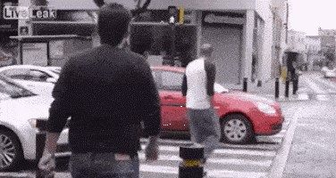 Neodgovorni vozači su aute zaustavljali na pješačkom prijelazu, no ovaj put su naišli na problem