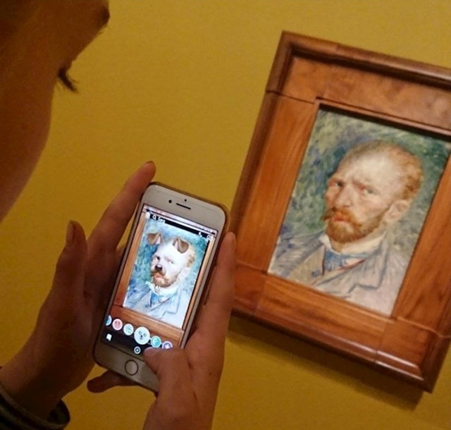 "Danas sam kćer odvela na izložbu Van Gogha. Odmah je napravila slike za Facebook, Instagram, Snapchat..."