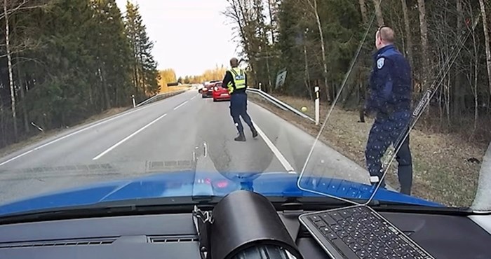 VIDEO Vozač je bježao od policije, policajac ga je zaustavio na neočekivan način