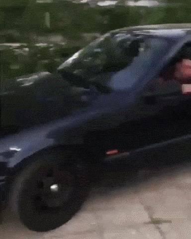 Prijatelj je slupao auto, on mu je pomogao na genijalan način i uštedio mu nešto novca