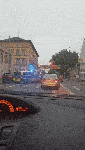 Policija dobila dojavu o čudnim ljudima u gradu, pogledajte što su radili na raskrižju