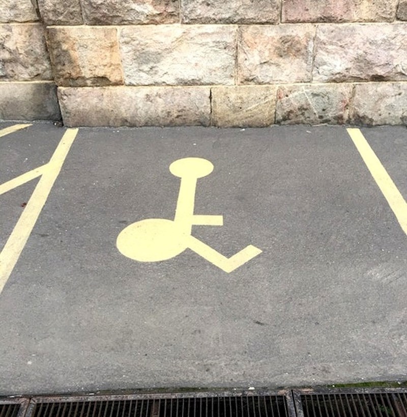 Trebali bi još jednom pogledati kako izgleda simbol za invalide.