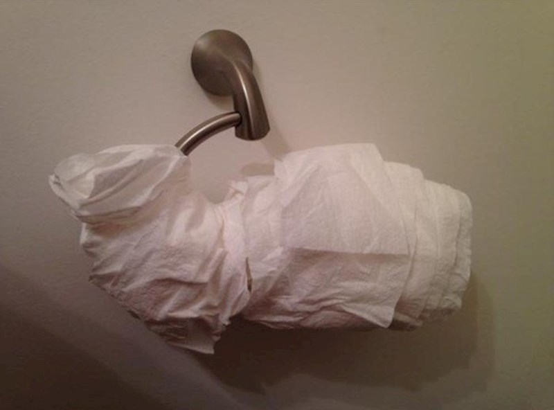 "Naše dijete je izašlo iz WC-a. Kad sam ja ušla, vidjela sam ovo."