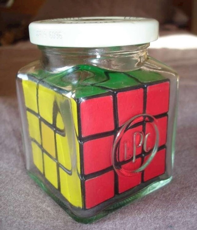 Kako je Rubikova kocka ušla u staklenku?