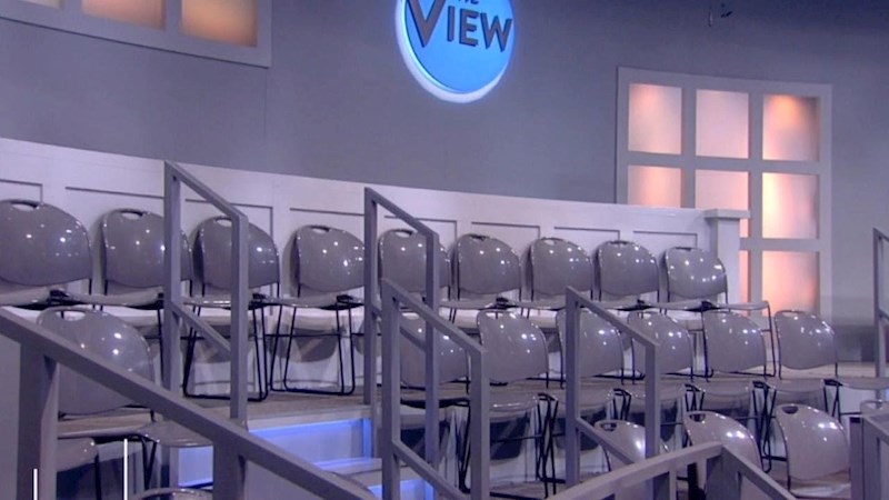 Prvi put u povijesti: Pogledajte kako Amerikanci snimaju TV emisije u doba koronavirusa