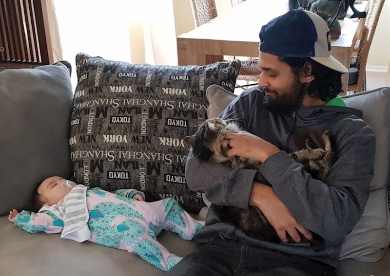 Mačka mu je bila zanimljivija?