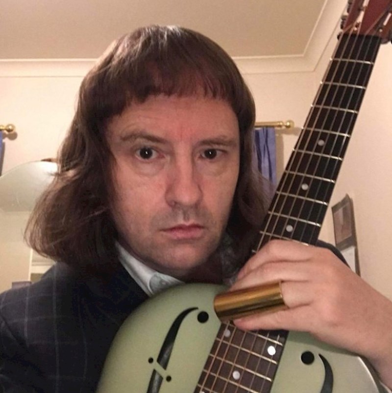 Hoće li ga s ovom frizurom itko shvatiti ozbiljno?