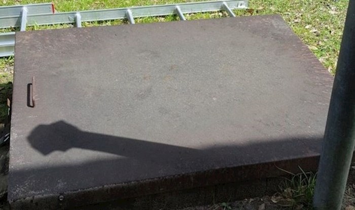 Ljudi su u dvorištu svoga novog doma pronašli nešto što nisu očekivali
