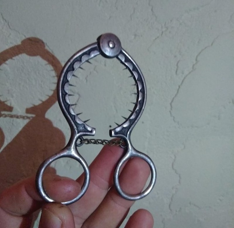 Naprava za guljenje jaja