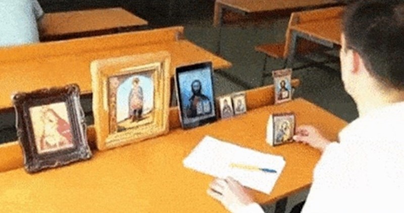 Student je smislio genijalan način kako prepisivati na ispitu, profesor ništa nije skužio