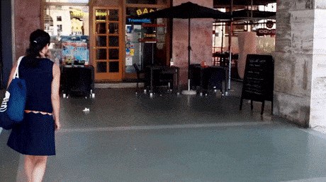 Netko od poslovođa stvarno nije odabrao dobru "maskotu", ljudi doslovno bježe od nje