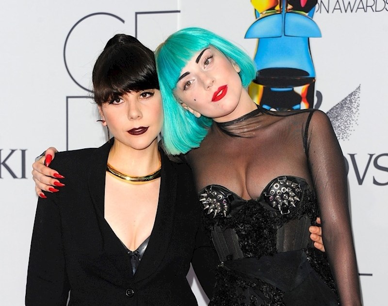Lady Gaga (pravim imenom Stefani Joanne Angelina Germanotta) i sestra Natali Germanotta