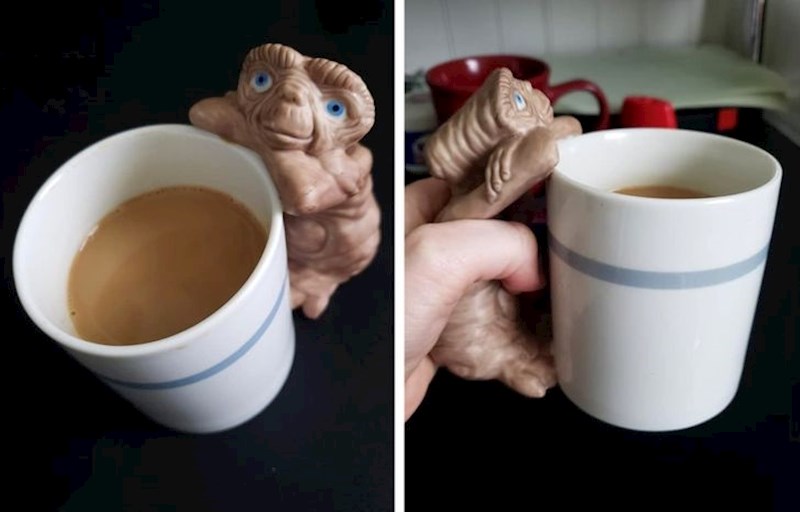 "Htjela bih naći dečka koji će me gledati kao E.T. s ove šalice koju sam kupila na buvljaku!"