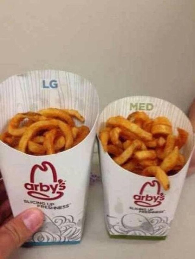 U fast food restoranima velika porcija nij3 baš uvijek veća od one srednje.