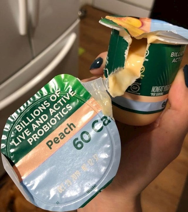 "Pokušala sam otvoriti jogurt. Kako se ovako nešto uopće uspije dogoditi?"
