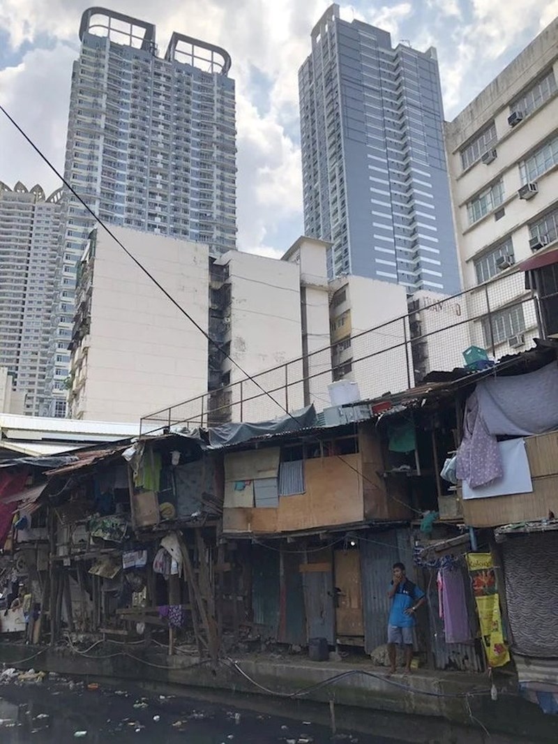 Tri društvene klase na Filipinima u jednoj slici...