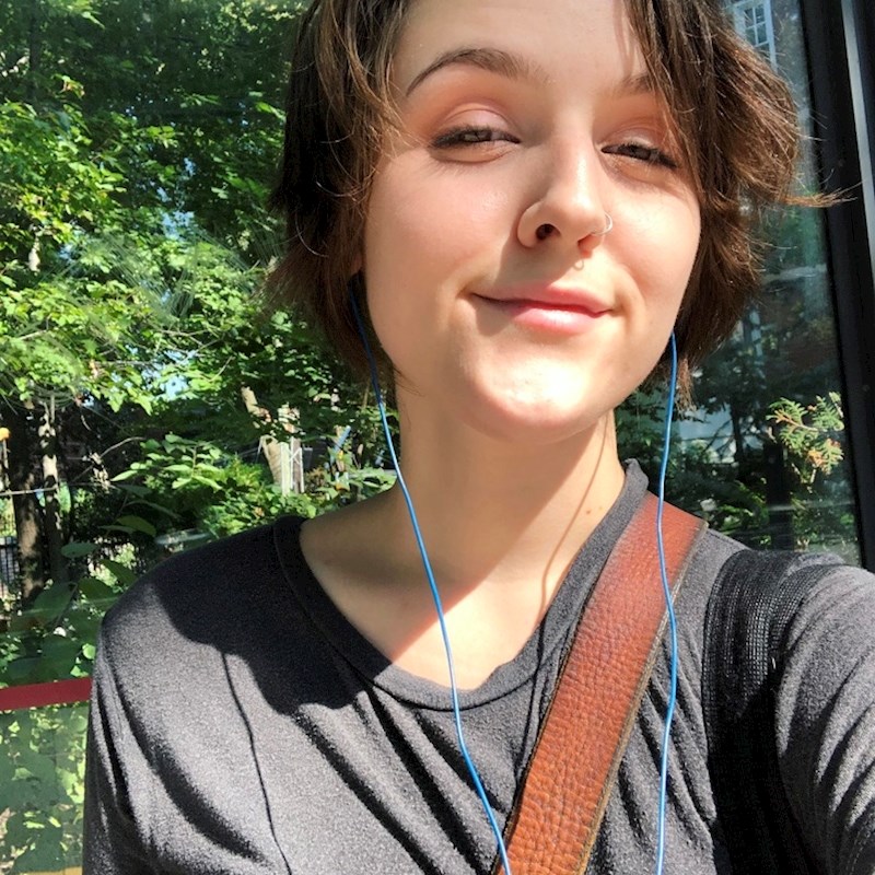 "Dala sam otkaz na svom užasnom poslu. Lice mi se pročistilo, van je lijepo vrijeme. Već dugo se nisam ovako dobro osjećala."