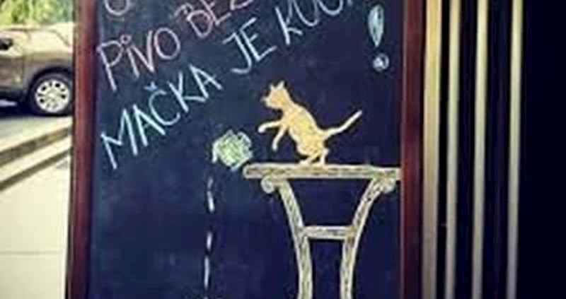 Restoran je postavio ploču ispred ulaza i nasmijao goste zanimljivim upozorenjem