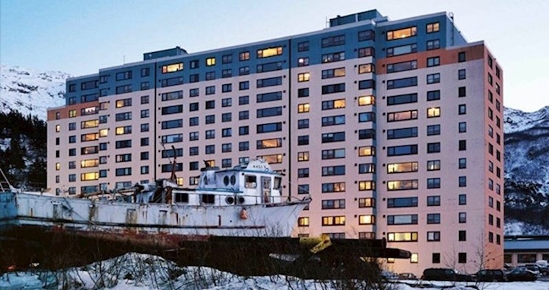 Upoznajte Whittier, gradić u Aljasci u kojem svi žive u istoj zgradi