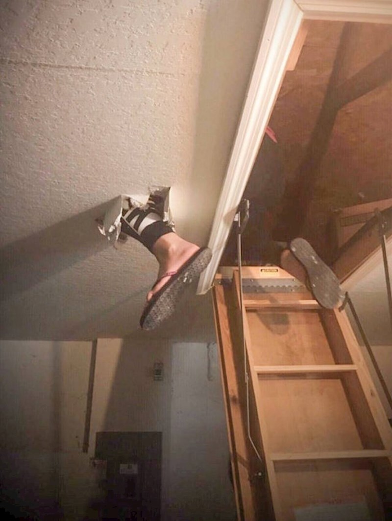 "Rekao sam ženi da joj nije pametno ići na tavan... Bila je tvrdoglava."