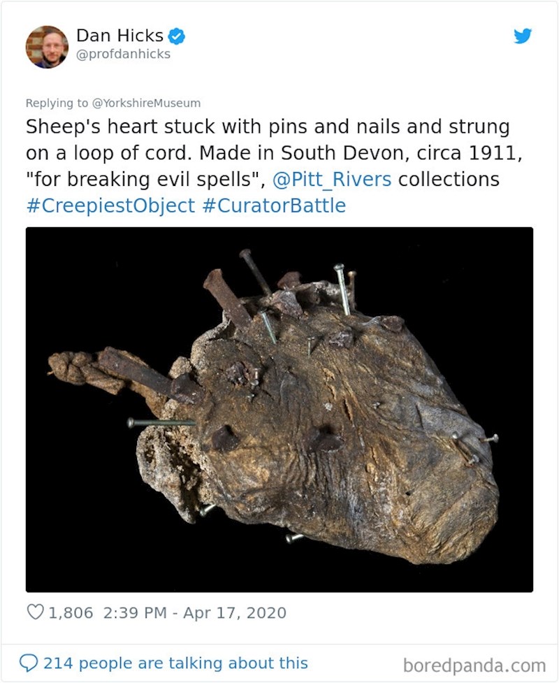 Na svu sreću nije riječ o srcu vampira, no svejedno je strašno. Zapravo je riječ o srcu ovce koje je iz nekog razloga u sebi imalo čavle.