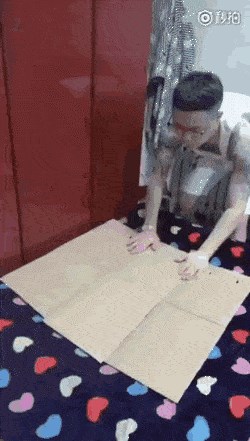 Ako imata sina ili muća koji "ne zna" smotati odjeću, nabavite mu ovako nešto