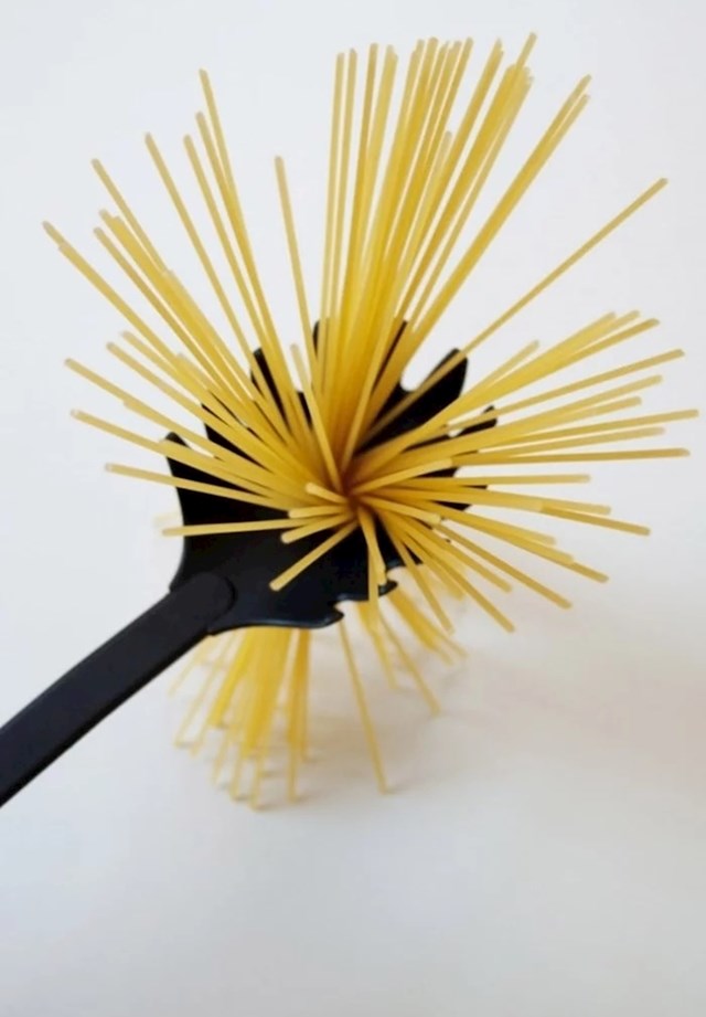 Rupa na grabilici za špagete