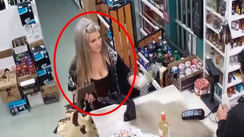 VIDEO Evo što se dogodi kada ljudi slučajno snime vrlo čudne situacije