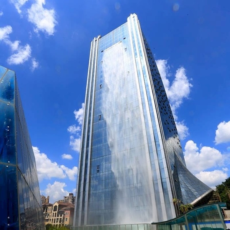 Neboderi s vodopadima