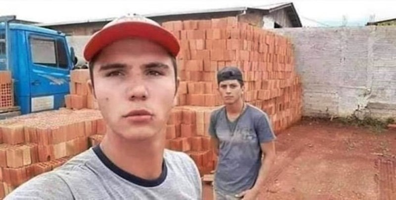 Ako mislite da imate loš dan, sjetite se ovih likova koji su istovarili 6000 cigli na krivu adresu.