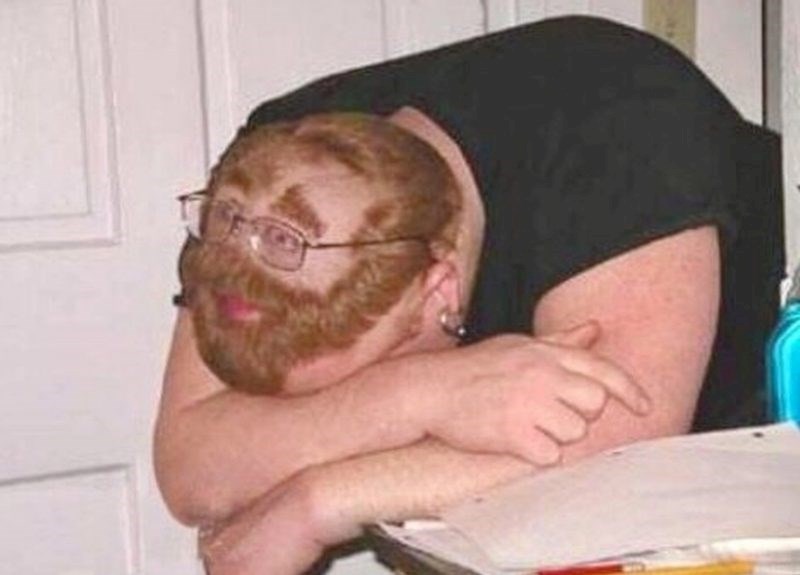 On možda spava, no slobodno nastavite pričati s njim, slušat će vas njegova kosa.