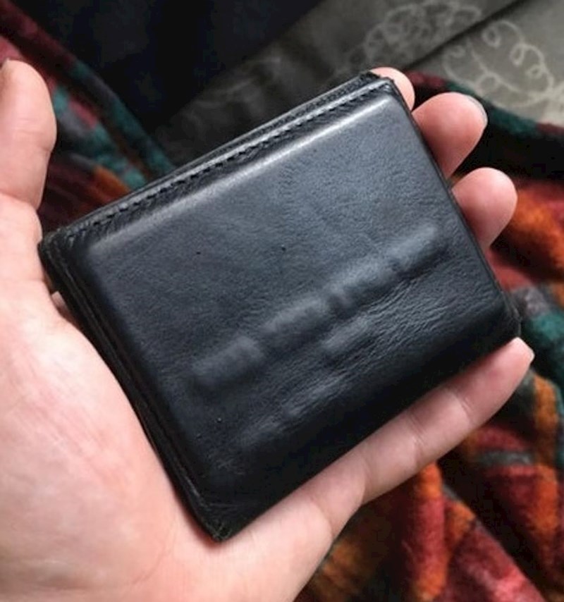 "Na tatinom novčaniku su se s vremenom pojavile izbočine na mjestu gdje mu na bankovnoj kartici pišu brojevi..."