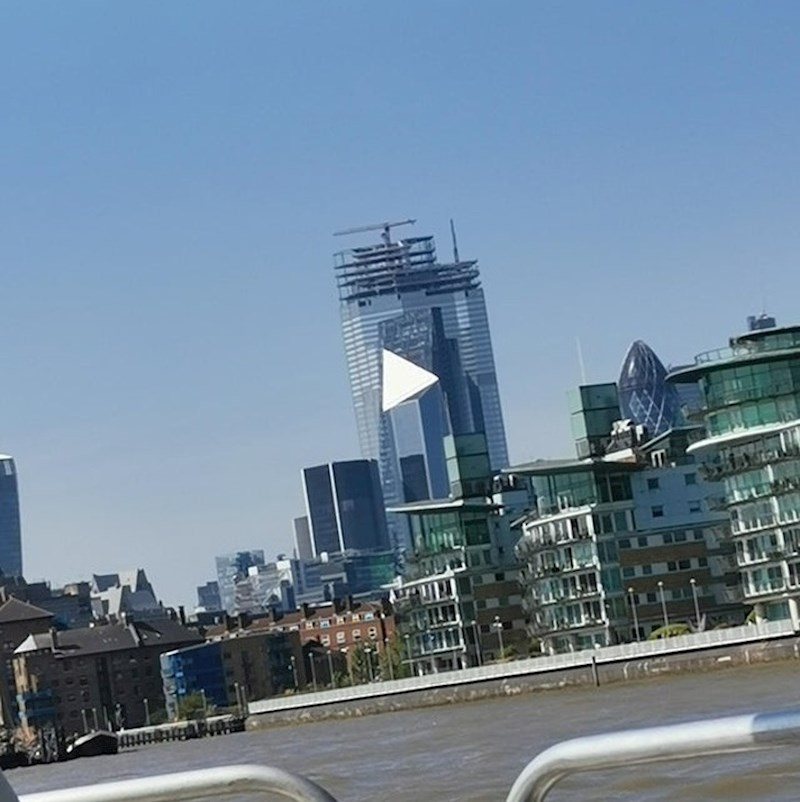 Ova slika izgleda kao da je riječ o videu. Pogledajte malo bolje i vidjet ćete što se zapravo dogodilo.